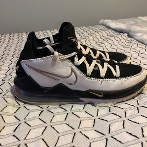 Lebron 17 basketball shoe, size 8 men, white/black/gold